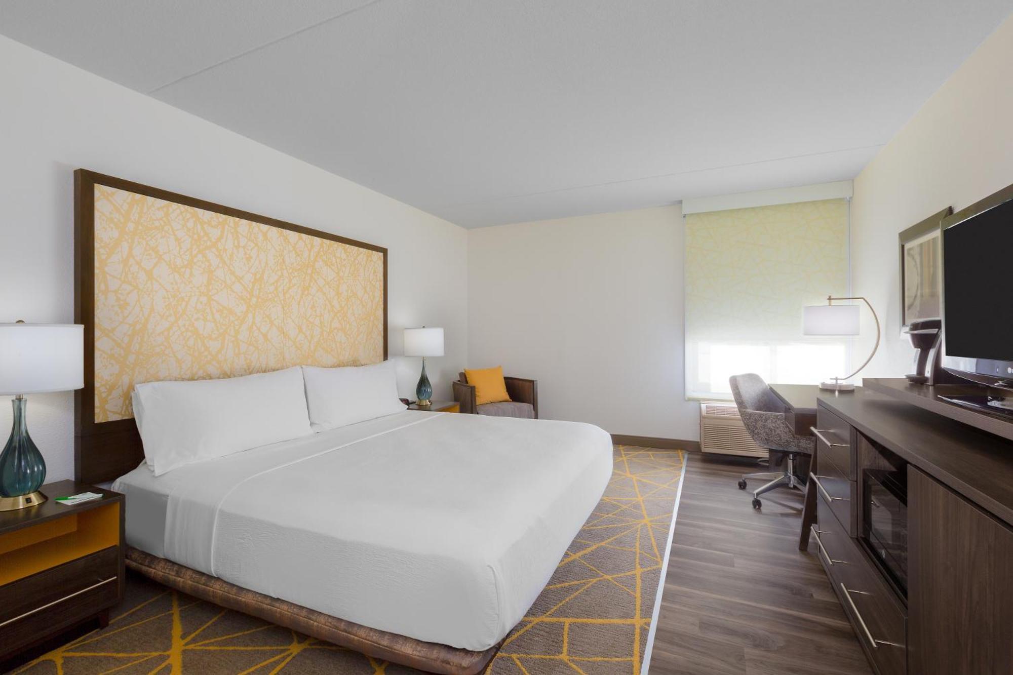 Holiday Inn La Mirada Buena Park By Ihg Экстерьер фото