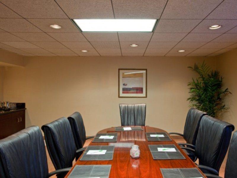 Holiday Inn La Mirada Buena Park By Ihg Экстерьер фото